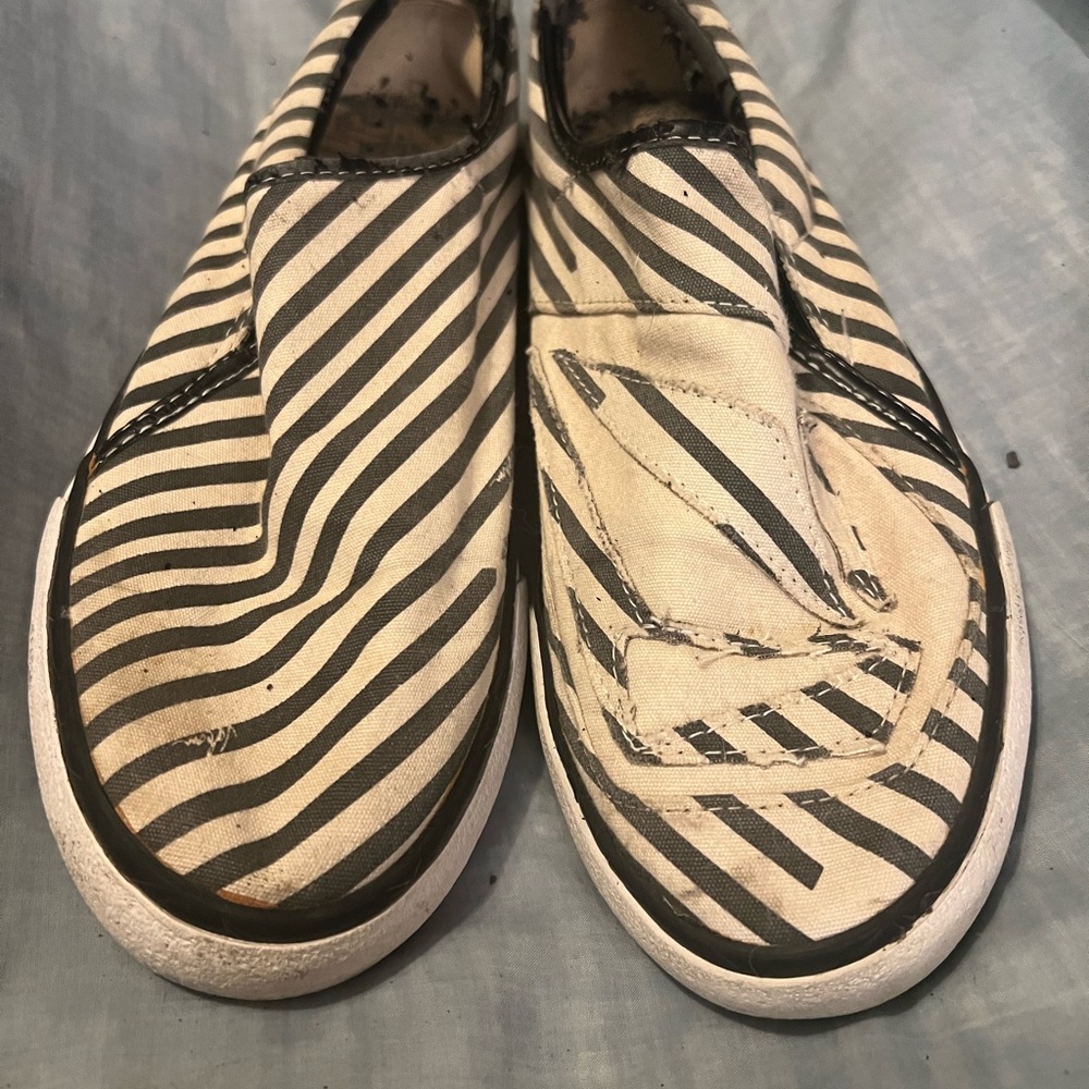 Vintage Volcom Black and White Striped Flats